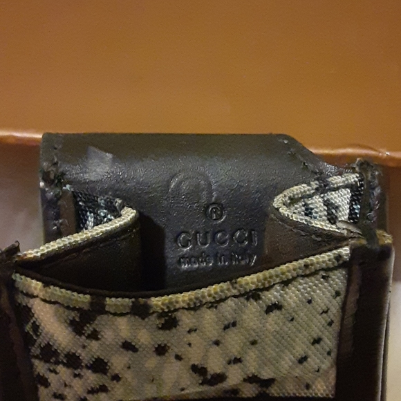VINTAGE GUCCI PHONE CASE - Picture 4 of 6